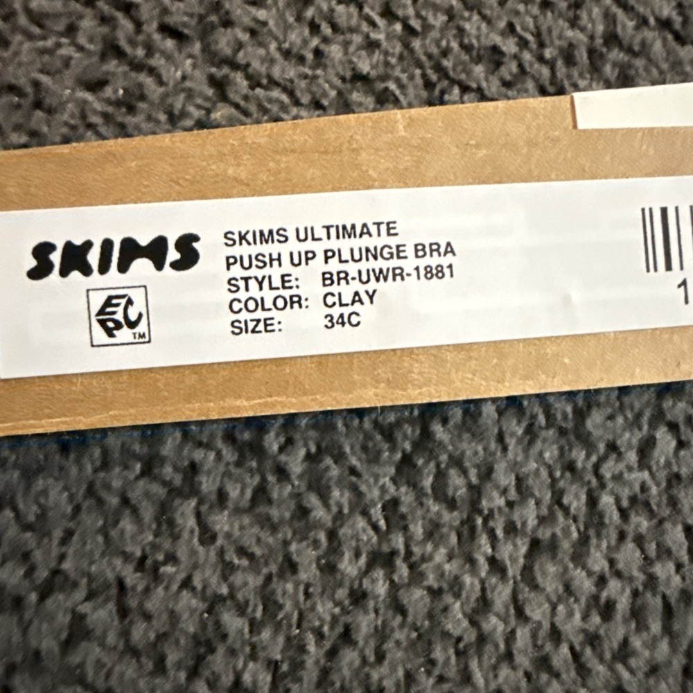 Skims Ultimate Push Up Plunge Bra - NWT - Clay - 34c - Picture 5 of 5